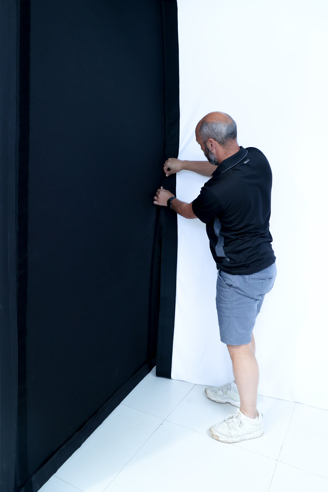 M - Enclosure